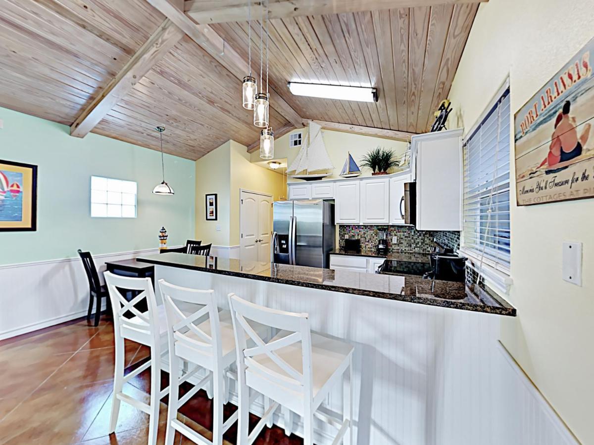 Apartmán Sail Away At Pirate'S Bay Unit 113 Port Aransas Exteriér fotografie
